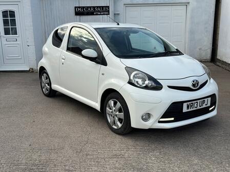 TOYOTA AYGO 1.0 VVT-i Fire