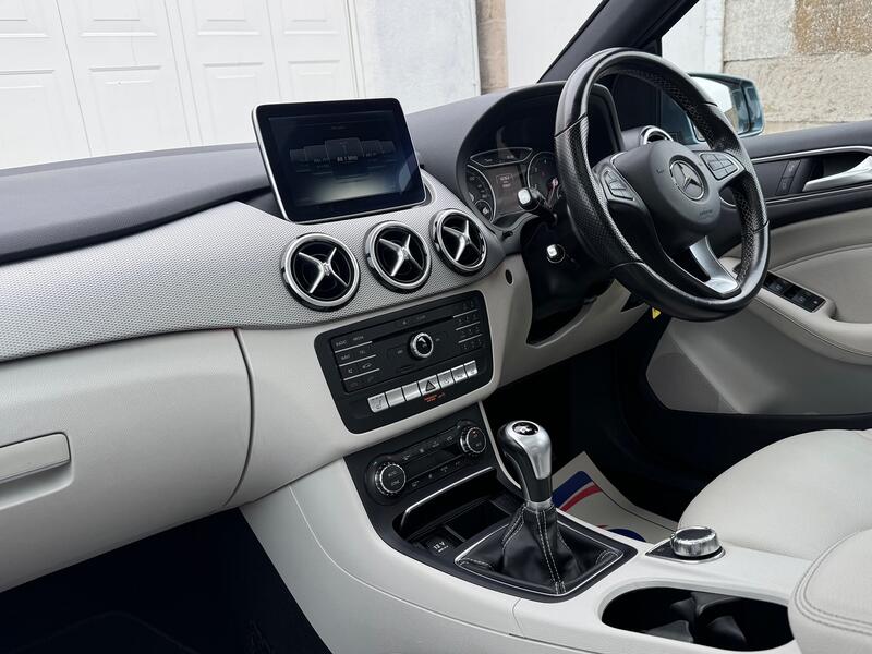 MERCEDES-BENZ B CLASS