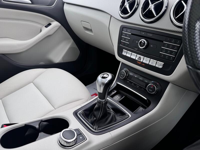 MERCEDES-BENZ B CLASS