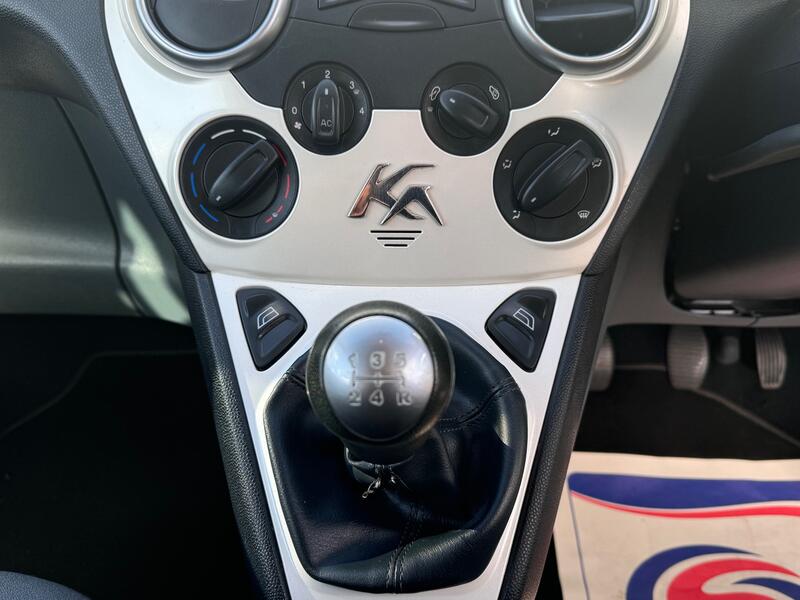 FORD KA