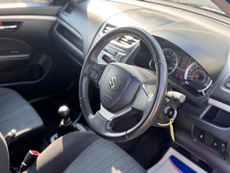 SUZUKI SWIFT