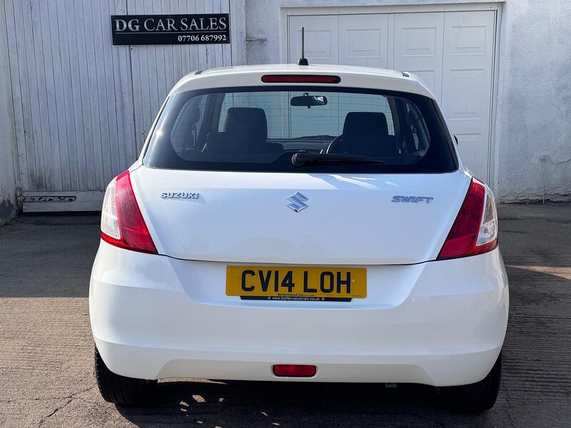 SUZUKI SWIFT