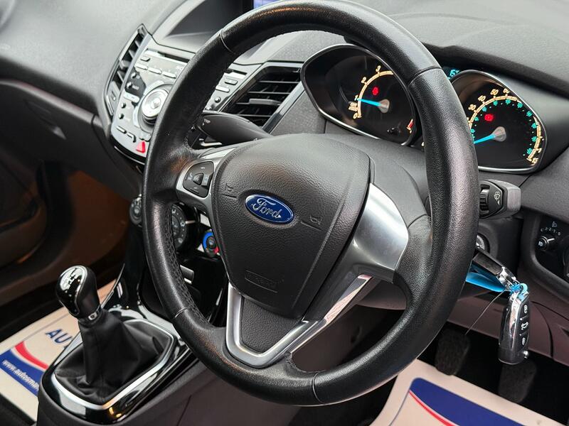 FORD FIESTA