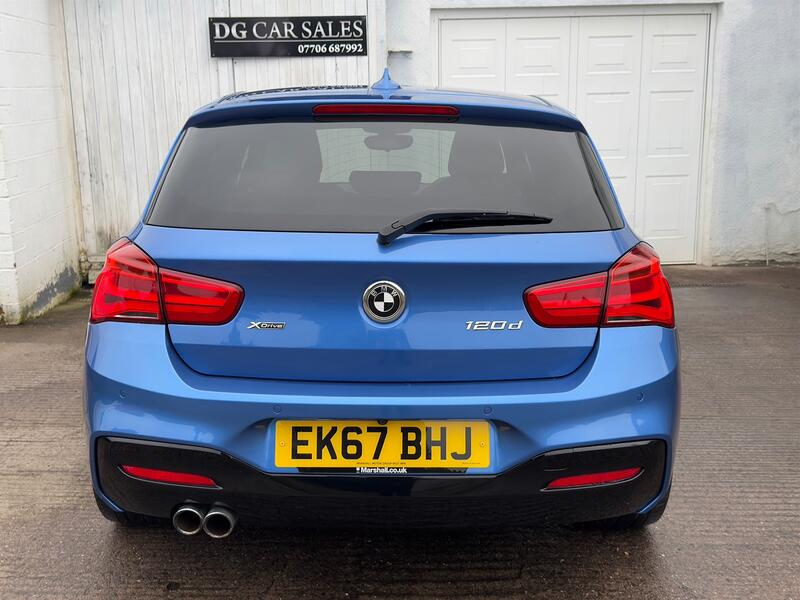 BMW 1 SERIES