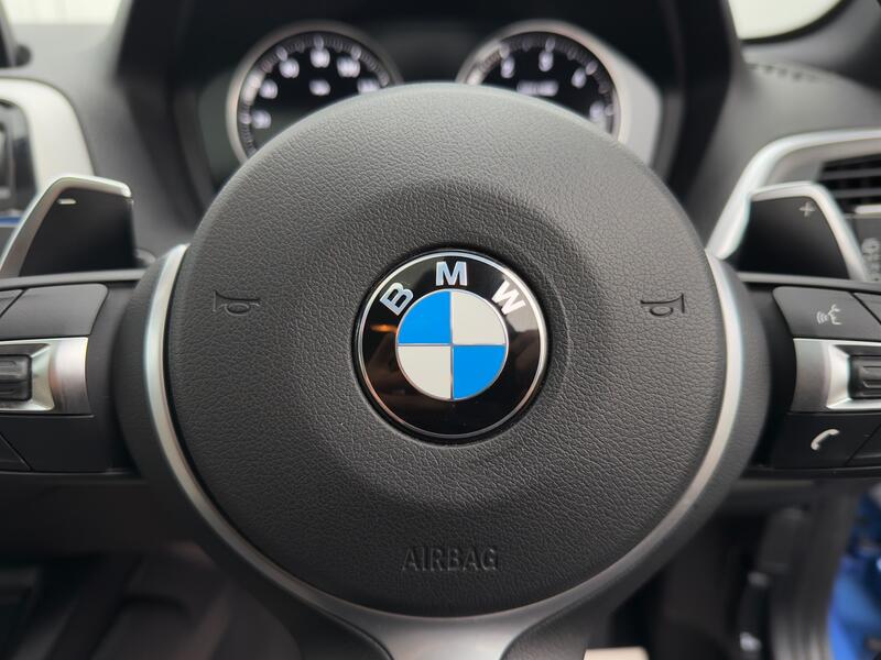 BMW 1 SERIES
