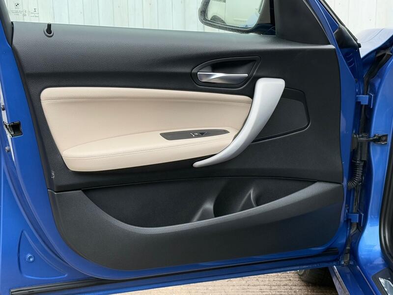 BMW 1 SERIES