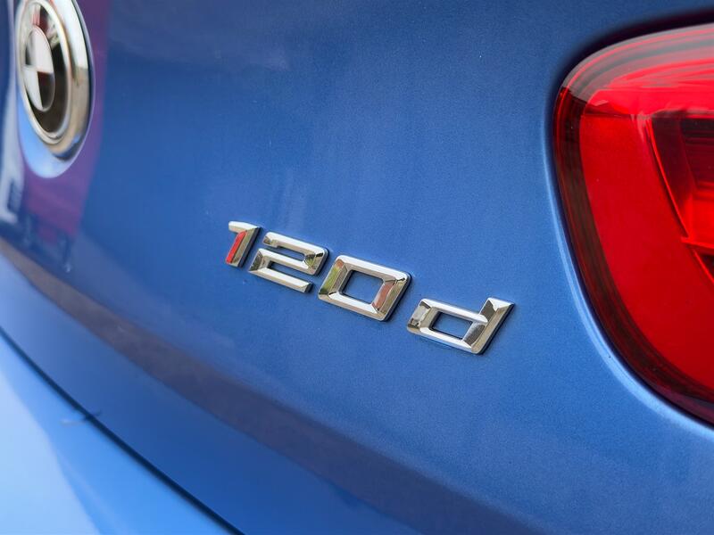 BMW 1 SERIES