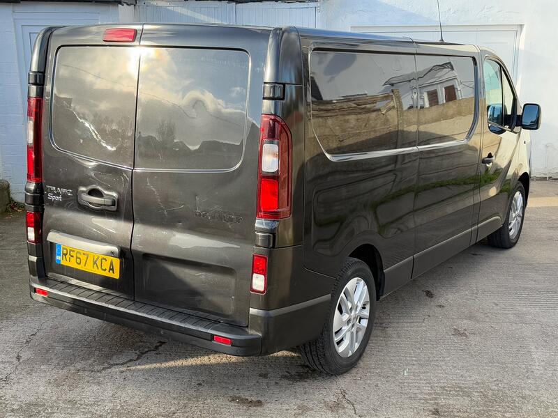 RENAULT TRAFIC