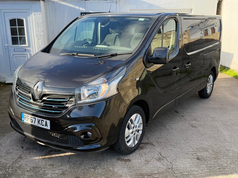 RENAULT TRAFIC