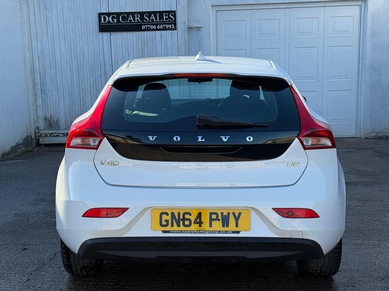 VOLVO V40
