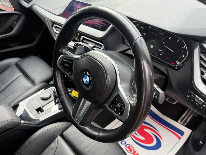 BMW 1 SERIES