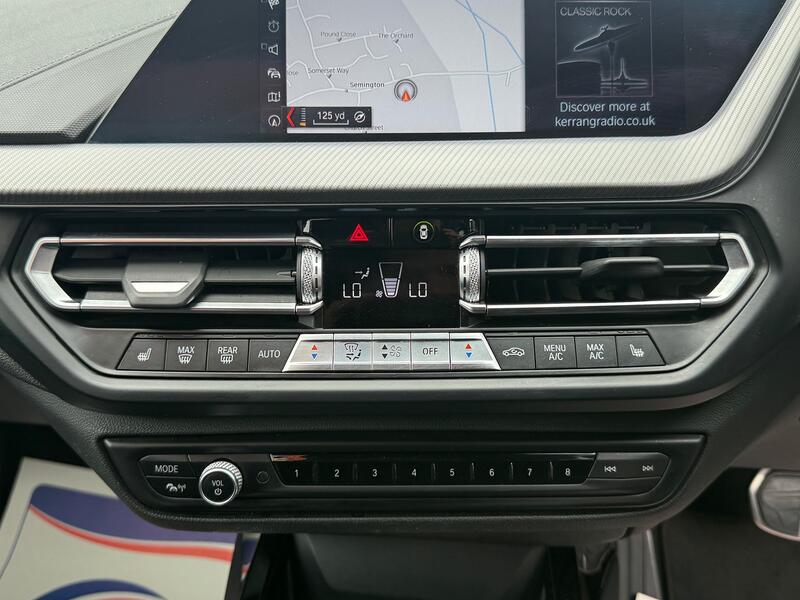BMW 1 SERIES