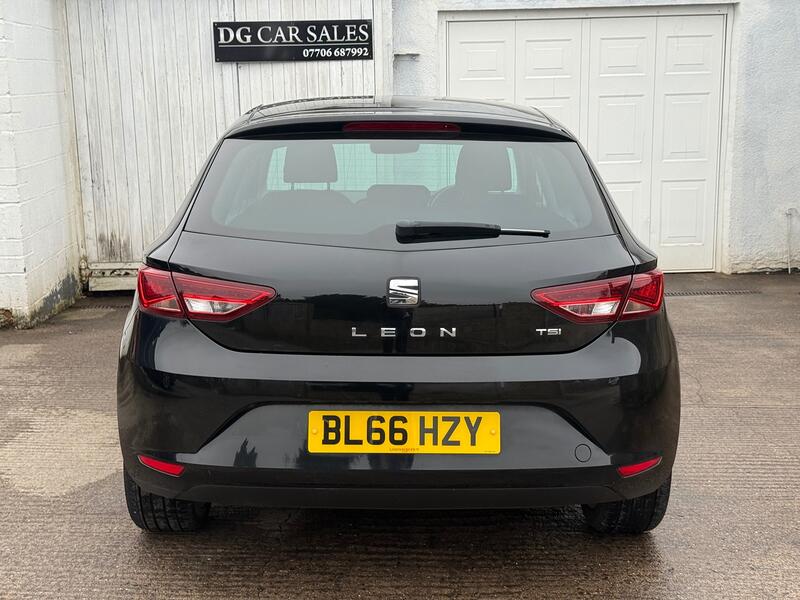 SEAT LEON
