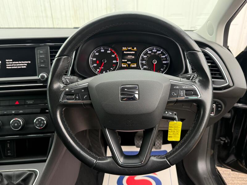 SEAT LEON