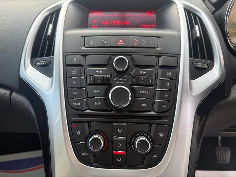 VAUXHALL ASTRA