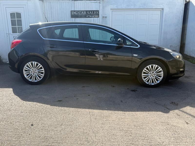 VAUXHALL ASTRA