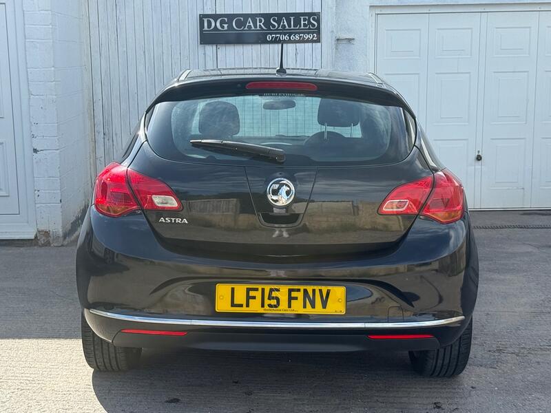 VAUXHALL ASTRA