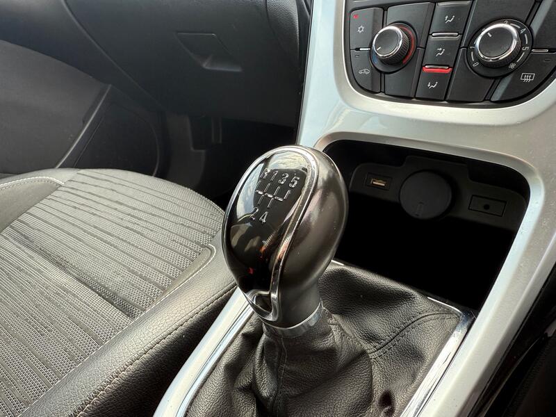 VAUXHALL ASTRA
