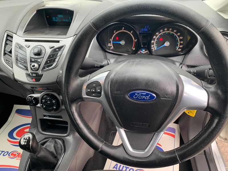 FORD FIESTA VAN