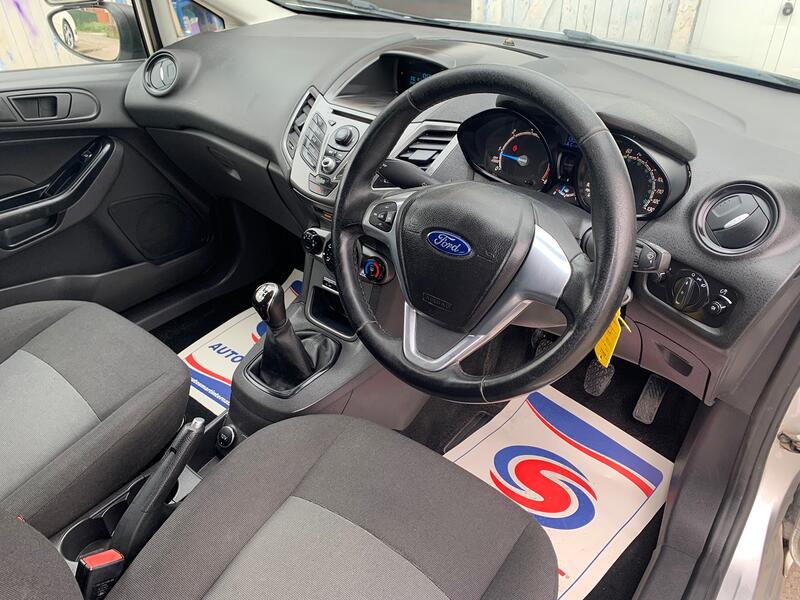 FORD FIESTA VAN