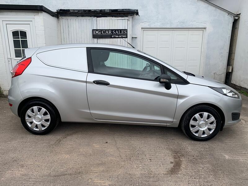 FORD FIESTA VAN