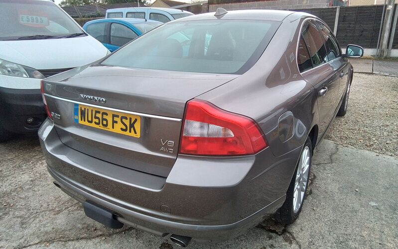 VOLVO S80