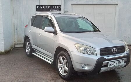 TOYOTA RAV4 VVTI XTR