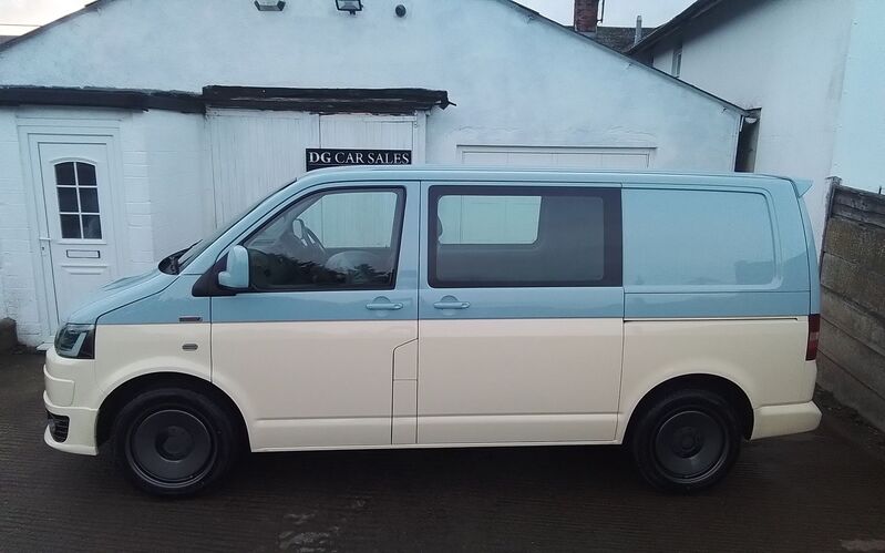 VOLKSWAGEN TRANSPORTER