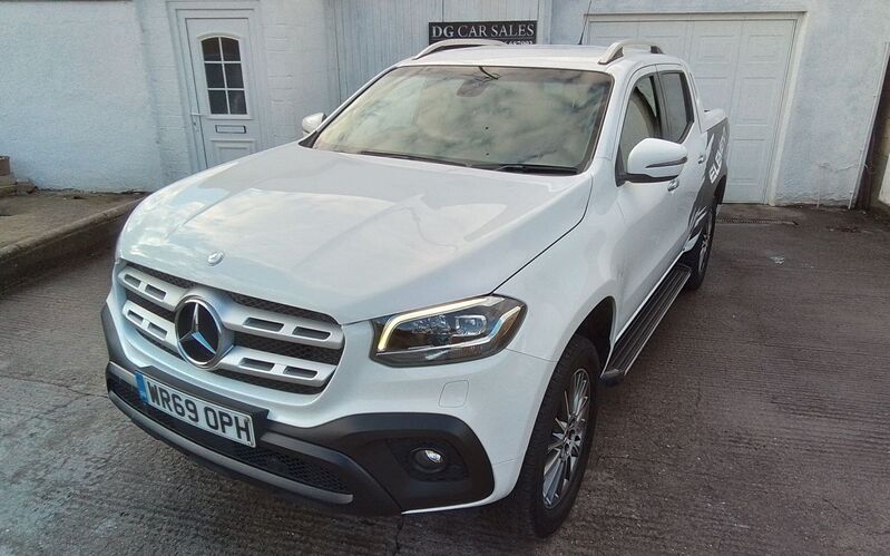 MERCEDES-BENZ X CLASS