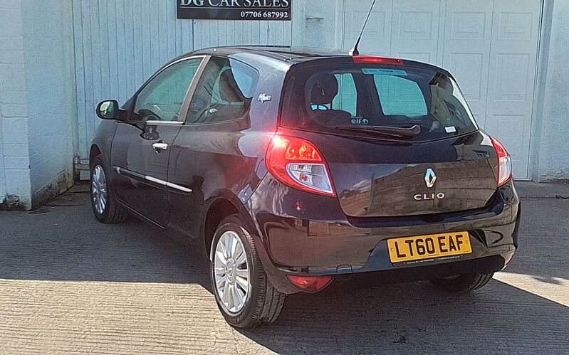 RENAULT CLIO