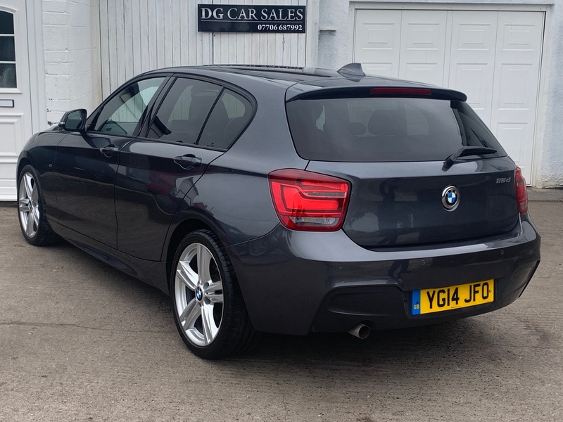 BMW 1 SERIES