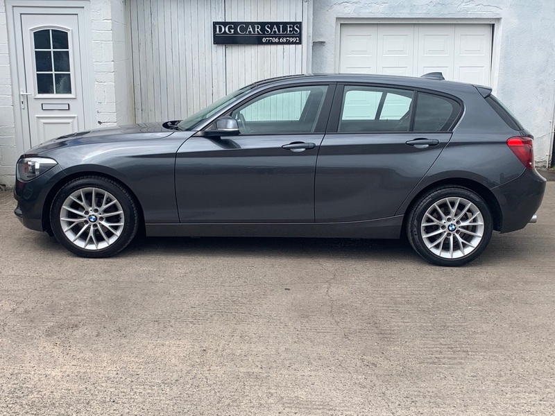 BMW 1 SERIES