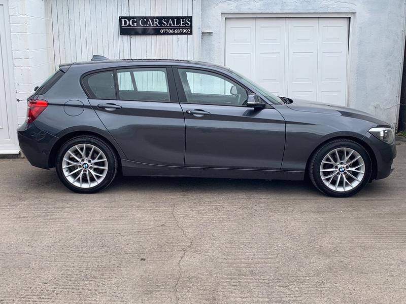 BMW 1 SERIES