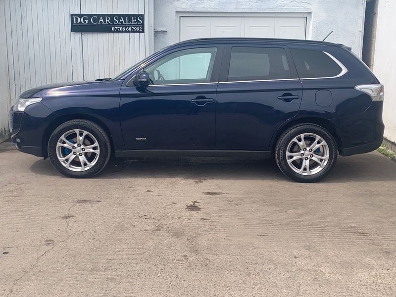 MITSUBISHI OUTLANDER