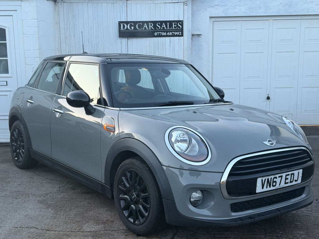 2017 MINI Hatch